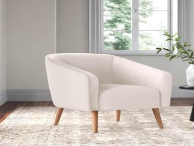 How to Select Mesmerizing Raw Materials for Love Chairs